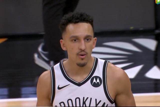 篮网队正面临阵容改组，新赛季前景莫测