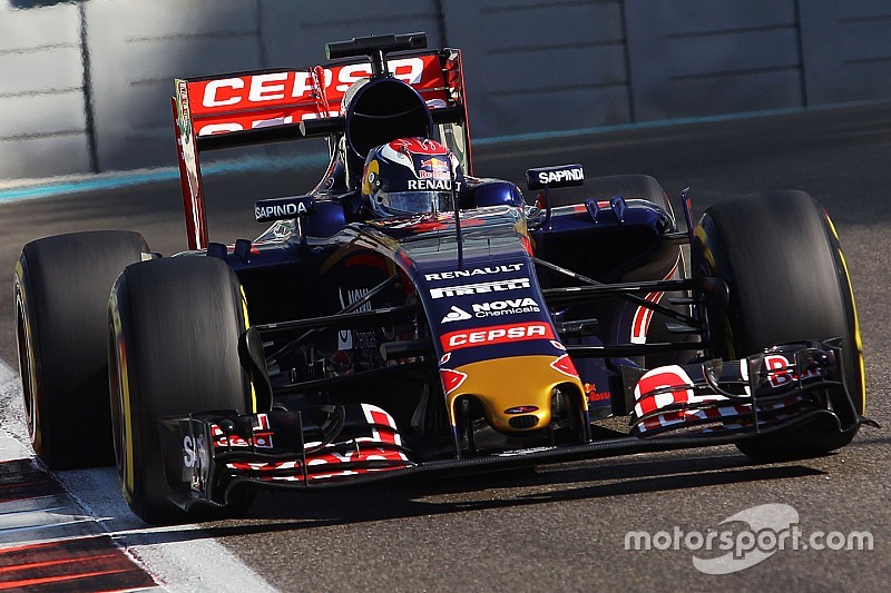 红牛二队碾压梅赛德斯，塞恩斯点燃赛场