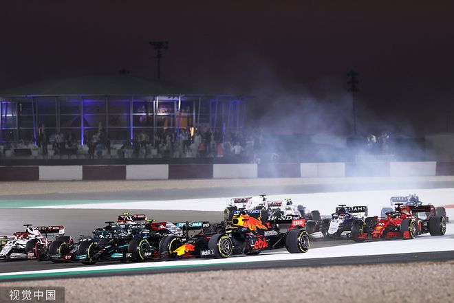 红牛二队鏖战阿斯顿马丁，阿隆索带队取胜