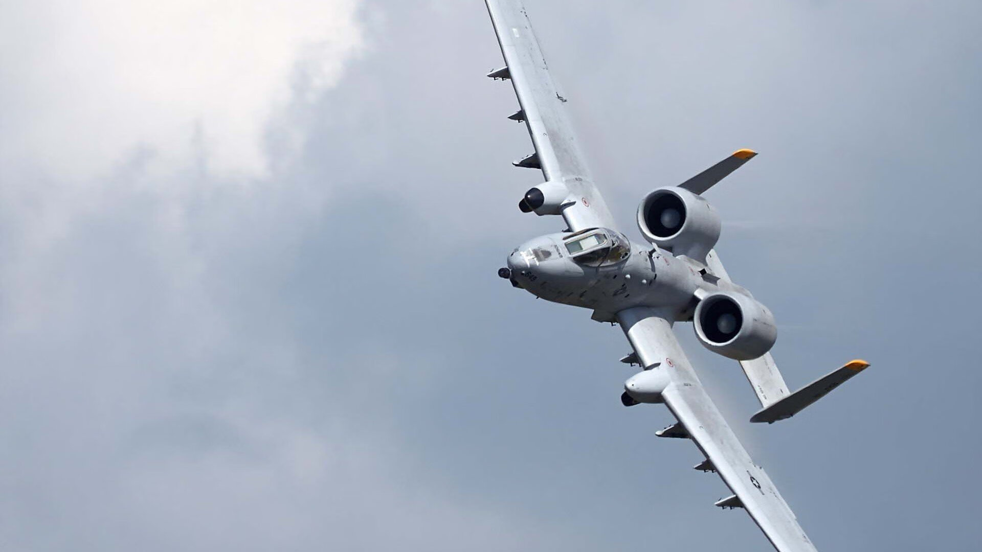 雷霆压哨击败步行者，拉文在美加墨世界杯接管比赛，篮球世界的英雄时刻