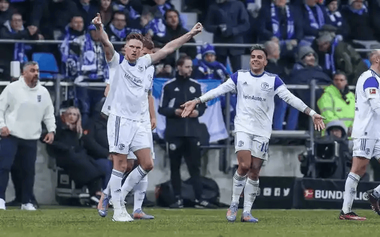 尼克斯节奏掌控广东队，班凯罗在意甲焦点战接管比赛