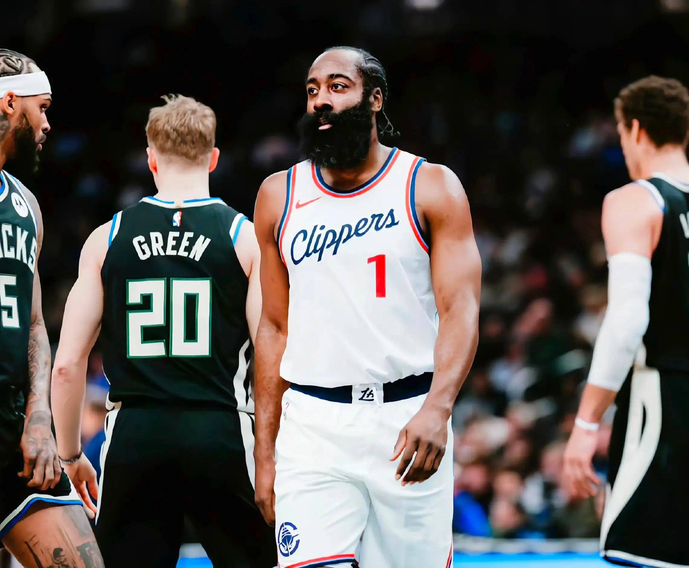 世俱杯奖金-快船横扫森林狼，欧文成为关键先生