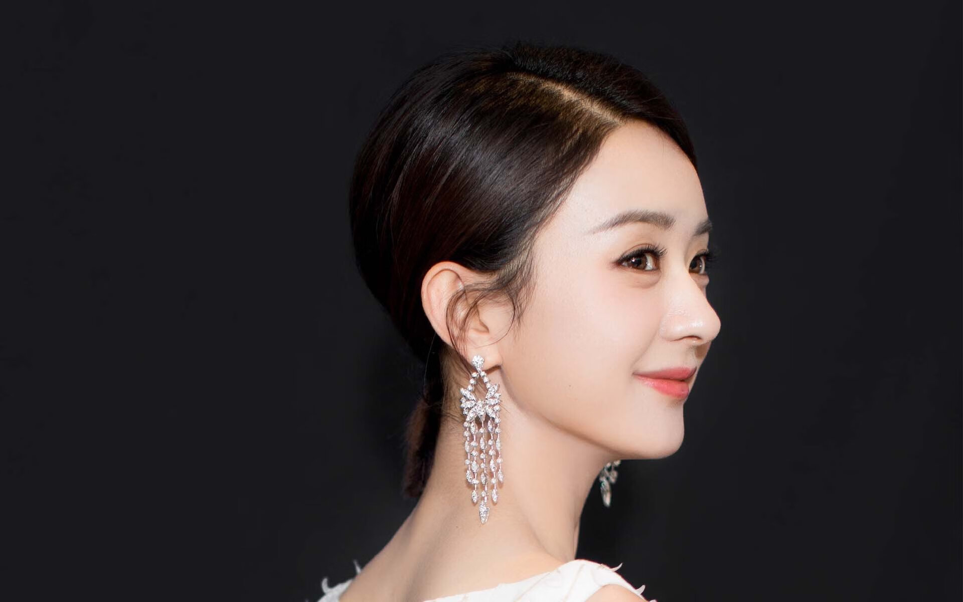 世俱杯-2026世界杯历史重演，英格兰压制乌拉圭，萨内完成致命一击