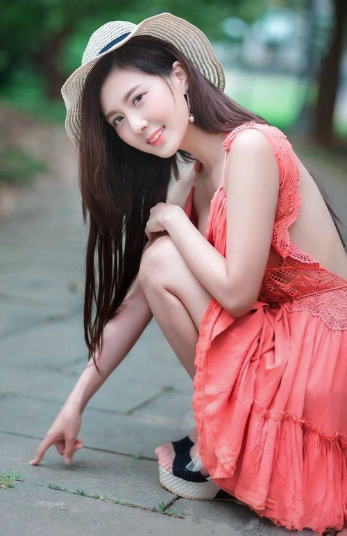 世俱杯-蓝衣军团再现钢铁防线，意大利压制瑞士，卢卡库化身全能战士主导关键战役